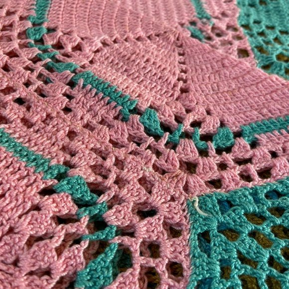 VTG Handmade Crochet Blanket Throw Spring Pastel Tassel Fringe Trim 82'' x 82'' - Picture 10 of 11